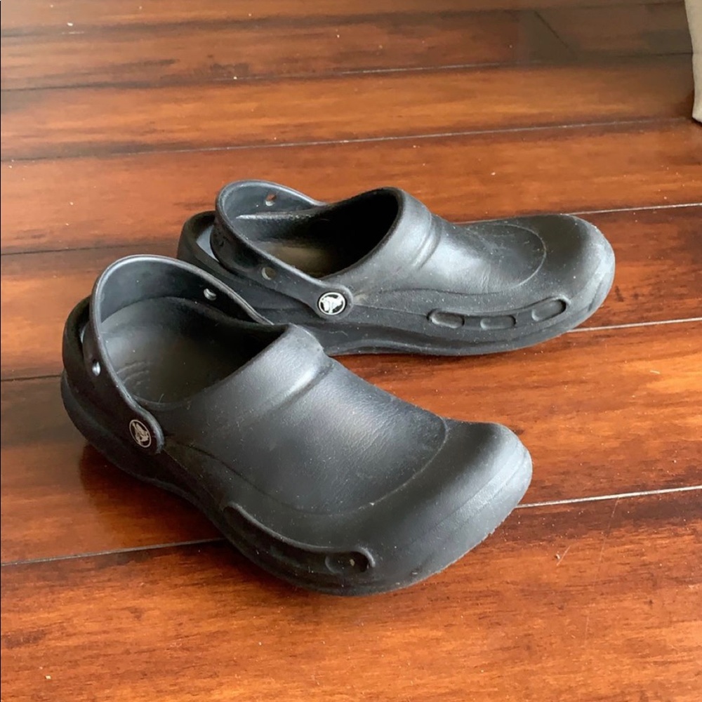 Black Crocs